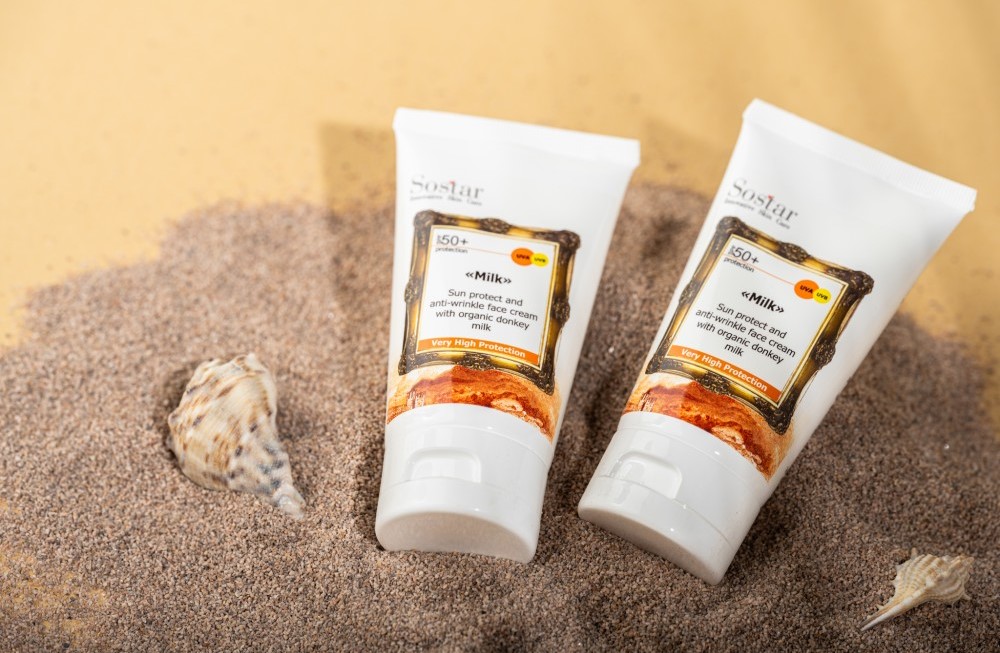 Sostar Krem Fytyre Kundër Rrudhave SPF 50 me Qumësht Gomarice